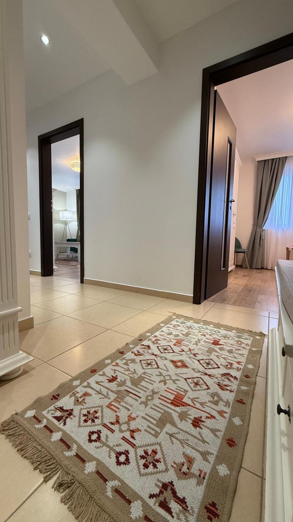 Coresi Spacious And Comfortable, Gbwifi, Parking Brașov Exterior foto
